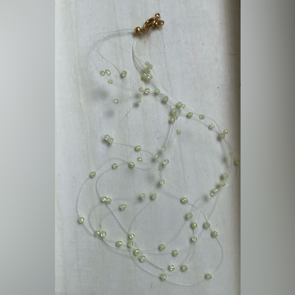 New vintage floating mini beaded necklace